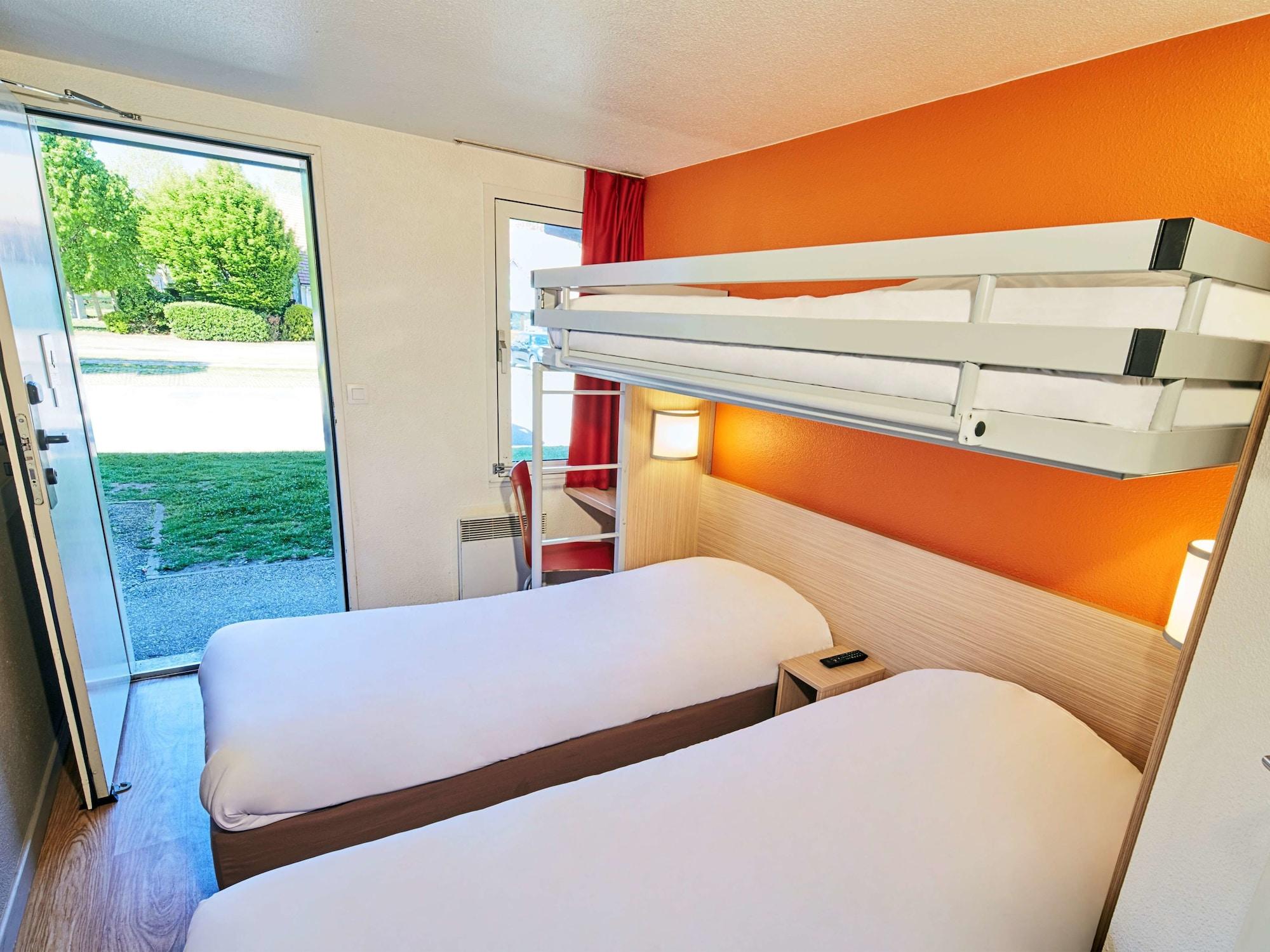 Premiere Classe Melun Senart Vert-Saint-Denis Exterior photo
