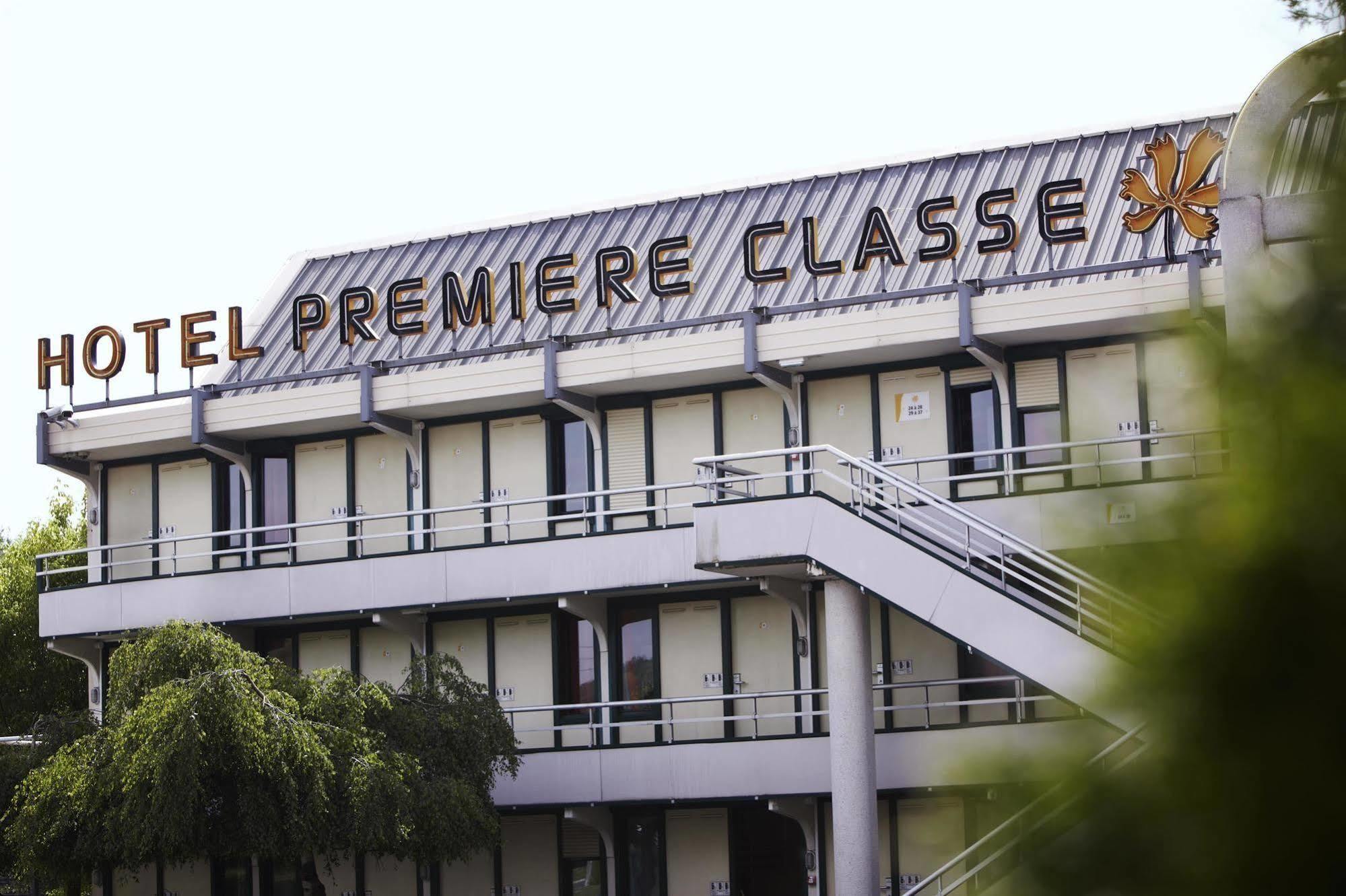 Premiere Classe Melun Senart Vert-Saint-Denis Exterior photo
